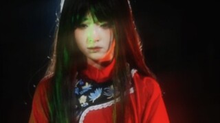 "On the day she died, she received the chastity arch she had pursued her entire life" | [Inscription