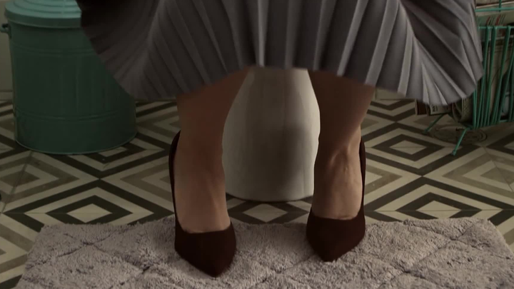 Creative Ad: How to Poop Gracefully—So Vivid, Hahahaha