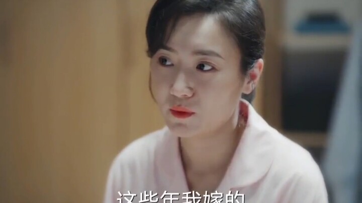 ظننت أن والديّ سيطلقان وسأهرب من المنزل، لكن اتضح أن الاسم في قسيمة الزواج مكتوب بشكل خاطئ!