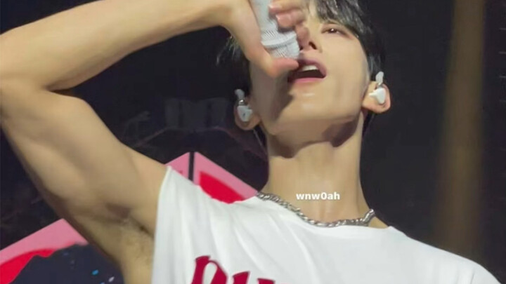 [SEVENTEEN] Next Person: Practicing without showing it off is just practice for nothing.