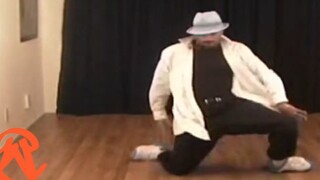 สไตล์ Groundmove ที่คิดค้นโดย Mr. Wiggles เทพเจ้าแห่งการเต้นสตรีท: BBoy Boog Style