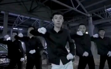 Thanh Hải rung chuyển, nhưng ロキ