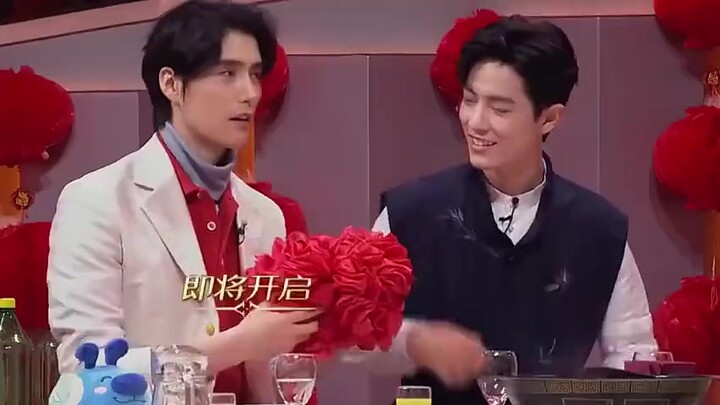 I reasonably suspect that Xiao Zhan falsified his age, and I’ve got the proof!