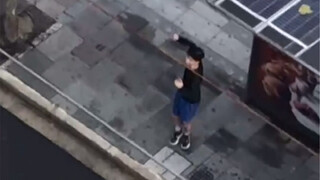 كان صديقي مكتئبًا بعض الشيء أثناء فترة الحجر الصحي المركّز، فذهبت إلى أسفل شقته وبدأت بالرقص.