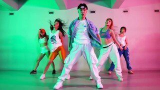 Super cool 2NE1 hit song remix choreography! Charming Baron MoodDok's work