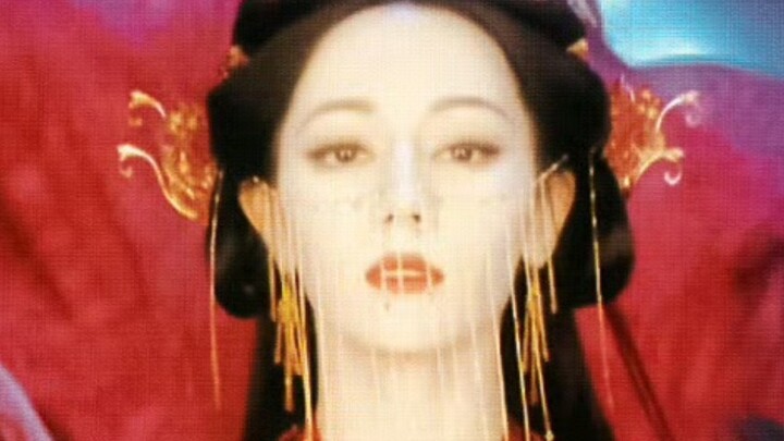 It took me only 0 seconds to kiss this fantasy heroine!!