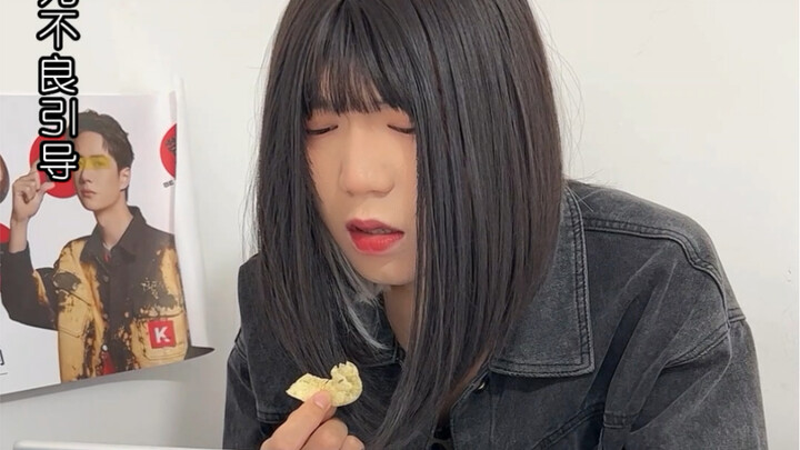 College dorm girls' daily drama-watching routine | Do you guys do the same thing?