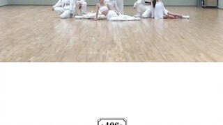 【fromis_9】مقارنة بين تصميم الرقص الرسمي وتصميم الرقص الأصلي