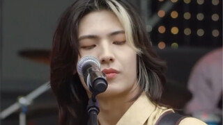 Tolong deh, ini kan pemain bass rambut panjang! Rekaman langsung Lee Joo-yeon