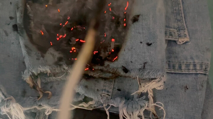 กำลังหลับสนิทอยู่เลย โดนไฟช็อตตายแล้ว!