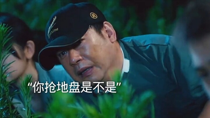 Bertugas dengan pakaian sipil, kalah telak dalam pertandingan ganda campuran!