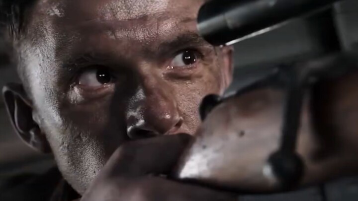 Thù quốc oán gia trước mắt, thầy giáo buông phấn cầm súng, đừng chọc giận người hiền lành!