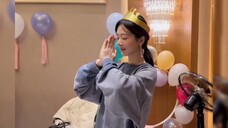 Yang Zi: 24th birthday live vlogvlog this standard will be rolled up from now on! ! Happy birthday t