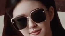 Diện mạo thời thượng mới nhất của Zhao Lusi trông như thế nào so với diện mạo trước đây của Mei Chao