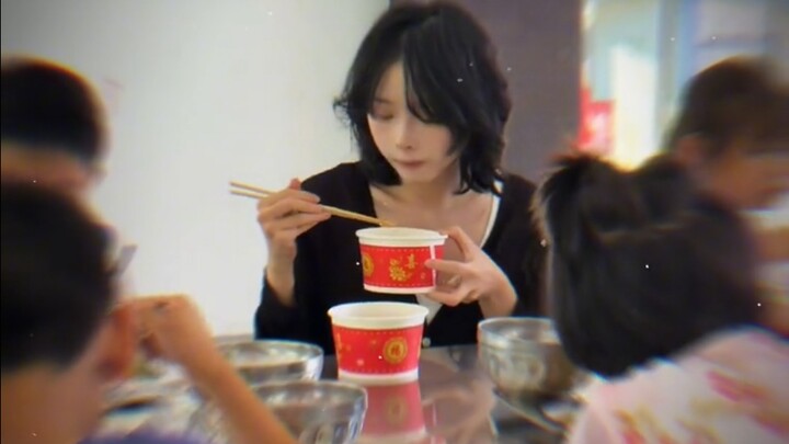 “Cô ấy có đôi mắt của một người yêu”