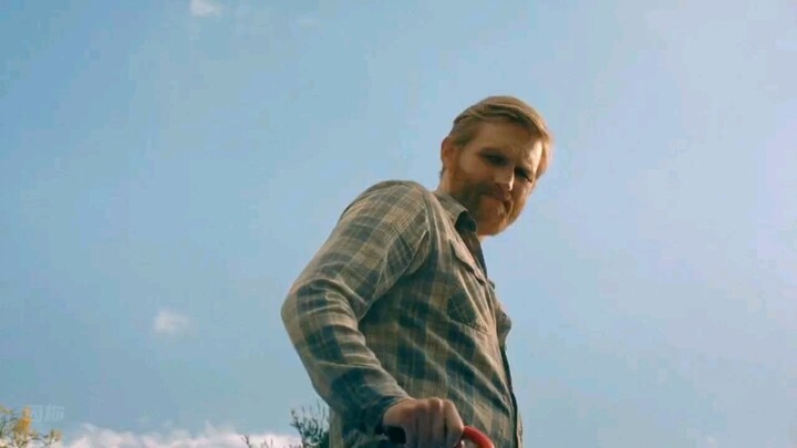 Tập 1 của “Bơi Trong Bóng Tối”: Vừa chuyển nhà đã phát hiện những chuyện kỳ lạ – Phim bí ẩn mới: “Bơ