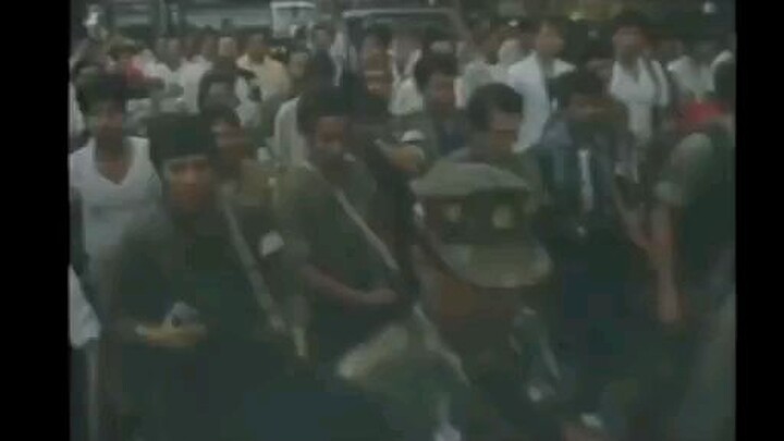 Tanong ni Bongbong kay Enrile