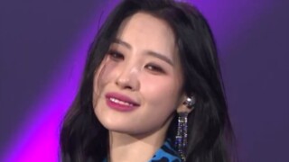 李宣美《Gashina + 菠萝冰棒 + Heart Burn》221001 高清舞台