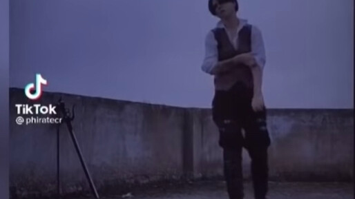 YouTube 上一些兵长的cosplay   Attack on titan