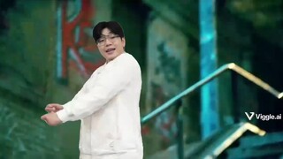 Zhao Lijie: How desperate must a jungler be to pull off such a crazy dance? Mid laner Jinlige, top l