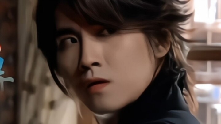 His good looks were all contributed to this drama.