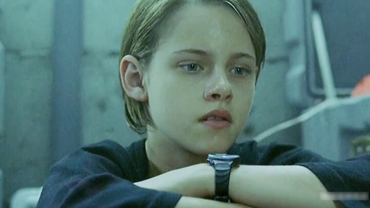 [Kristen Stewart] You never know how handsome a 12-year-old girl can be. Panic Room Little K shot qu