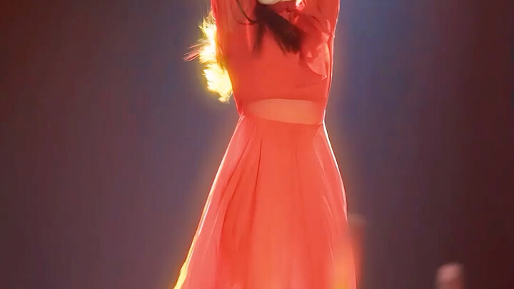 This dance is so beautiful that I can't help but dance it