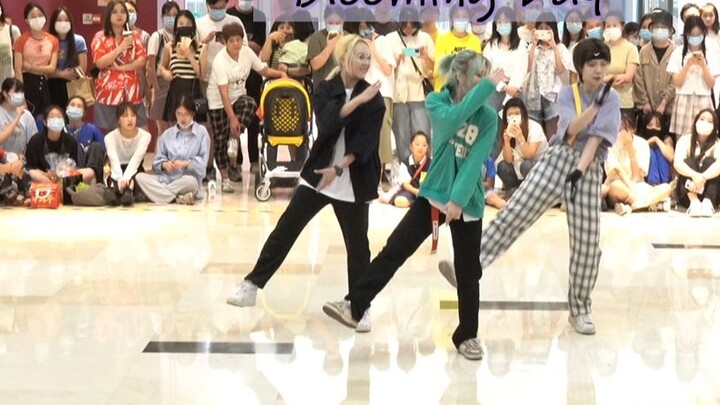[Sing Along Group] 160 for three pieces with free shipping! EXO-CBX sub-group’s divine song Flower S