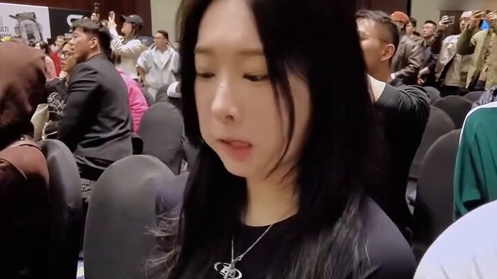 Davenus (Park Dabin) berpartisipasi dalam Kompetisi Model Fit Satu Hari DMS Shanghai 2025 VLOG