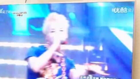 Apakah kamu menjadi pria paling tampan di sekolah karena tarian ini? "Last Greetings" oleh Bigbang