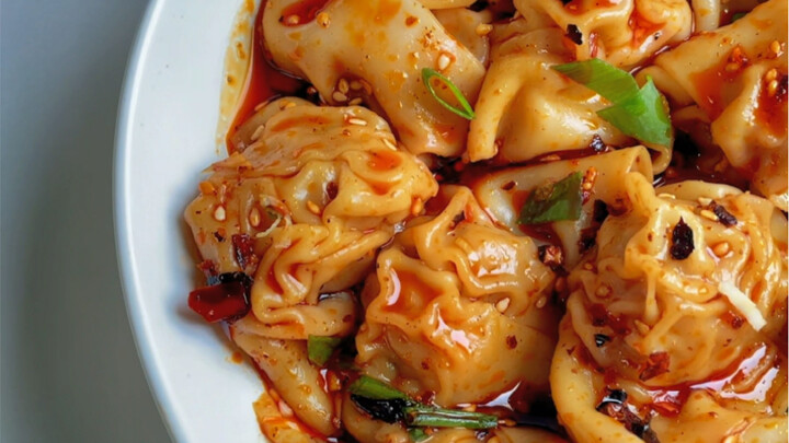 Sủi cảo sốt ớt | Hướng dẫn bạn làm món ngon nổi tiếng Tứ Xuyên – sủi cảo sốt ớt, vỏ mỏng nhân nhiều,
