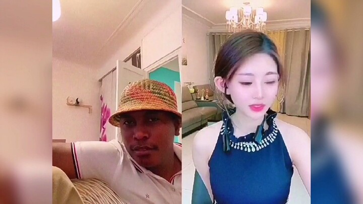 Anh cả hoảng rồi...