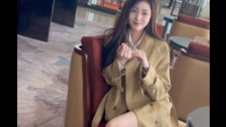 ใครว่าฉันทำได้แค่ยืนเฉยๆ นะ ฉันยังกระโดดโลดเต้นได้ด้วย