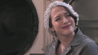 [2 Broke Girls] Meme klasik MAX + pertempuran di pabrik