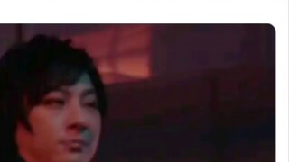 Are there any two special effects works with similar quality but very different reviews?