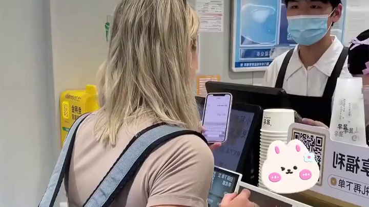 ประสบการณ์ช้อปปิ้งที่อียิปต์: ใช้ดอลลาร์สหรัฐและปอนด์สเตอร์ลิงเพลิดเพลินกับอาหารและทิวทัศน์ได้อย่างส