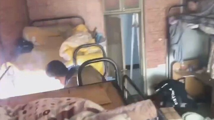 Welding majors are rushing to finish their homework in the dorm—are they forging a sword in there?