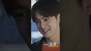#她的城 在桃想看转场挑战 她的城 你想看吗 #高露 #张静初 #张含韵 | Her World | 她的城 | iQIYI