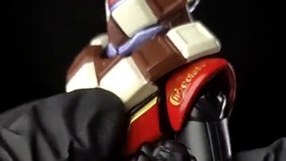 What is this low-end action for? Is SHF sweating? Bandai Super Action Kamen Rider Valen Simple Revie