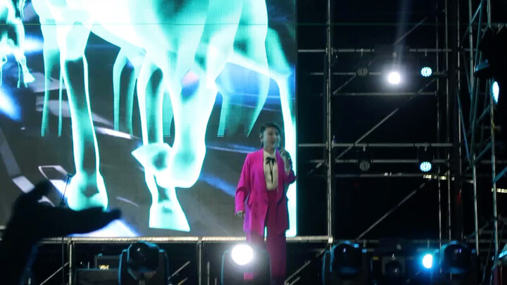 [Wulan Tuya] Latest July 30th “Dodge the Guy” live performance—no pitch breaks whatsoever, and the c