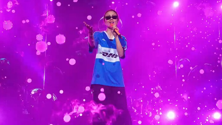 [Joey Yung] "But You Want to Be Sweet" turns into soft and sweet candy