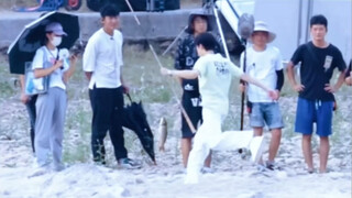 鱼：是檀健次？那我自己上钩！（没想到还真让他给钓上来了🤷‍♀️）cr：RainyWhisper• 檀健次#檀健次 #不愧是你 #钓鱼