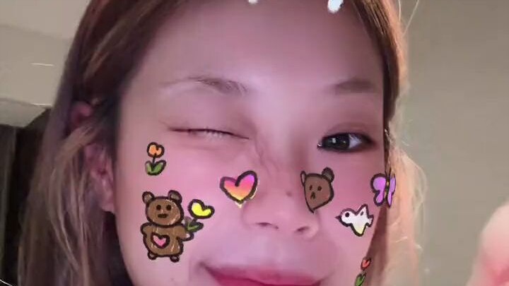 So cute! Listen to Wan Nida’s compliments before bed!