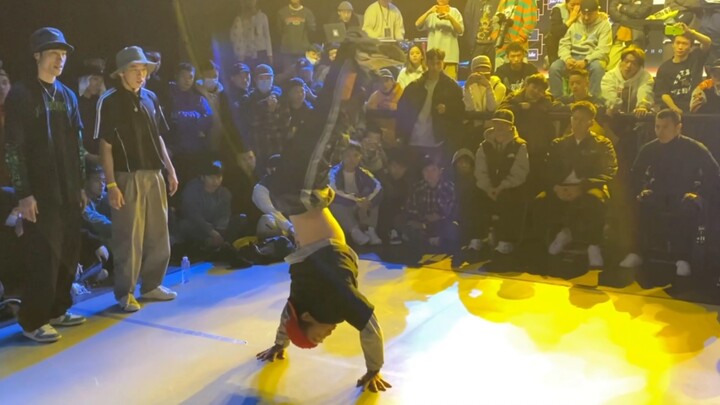Battle between street dance Bboys—the energy at the scene is insane!