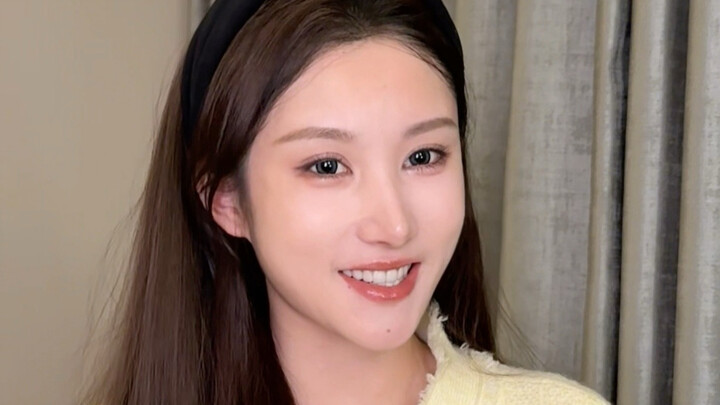 كل يوم أكتم مشاعر الألم في قلبي وأتظاهر بالهدوء.