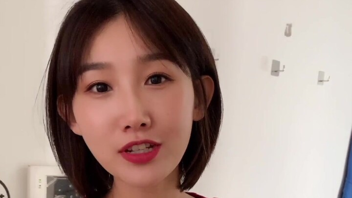 Seorang perempuan mengancam dengan ulasan buruk, akhirnya si kurir pun menyerah, sungguh menggelikan