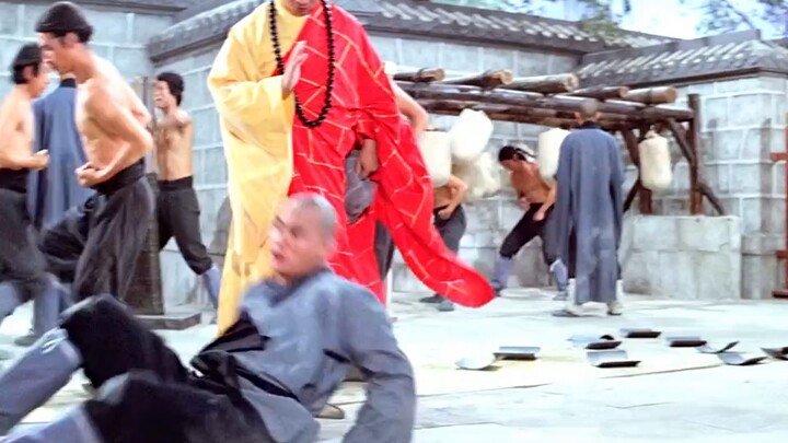 男人在少林寺搭棚学武功