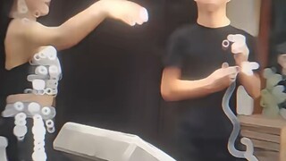 ไม่มีอะไรยากบนโลกนี้ ยกเว้นการถ่ายรูปผู้หญิง 😂