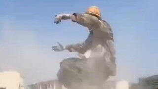 Một số người nói rằng tôi chỉ biết nhảy điệu shuffle. Thực ra, tôi học các điệu nhảy khác khi có thờ