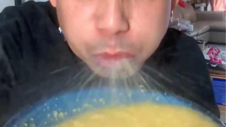 You should sip congee from the side.